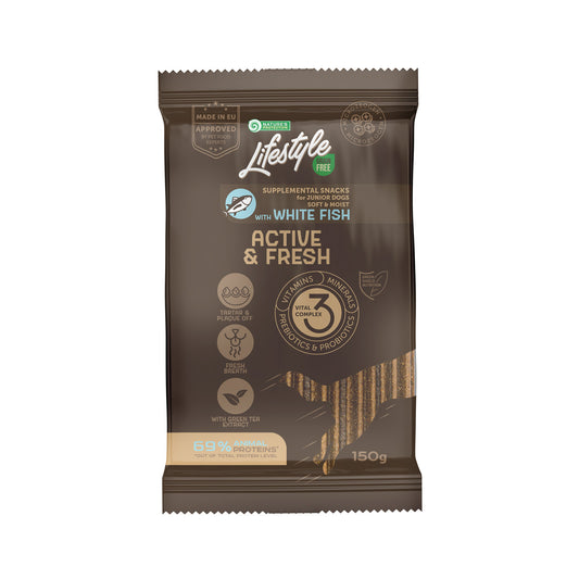 Nature’s Protection Lifestyle “Active & Fresh” functional treats with white fish for junior dogs