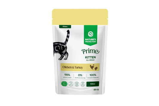 Wet food for kittens of all breeds with chicken and turkey
