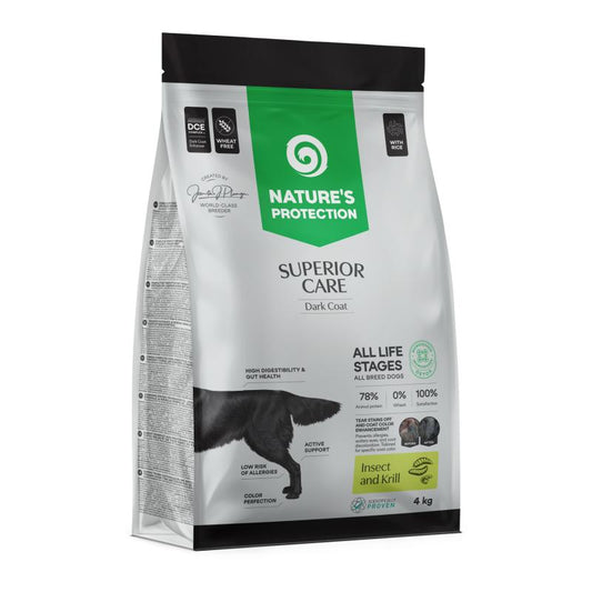 Dry pet food with insect, krill and rice for dogs of all sizes and life stages with dark coat